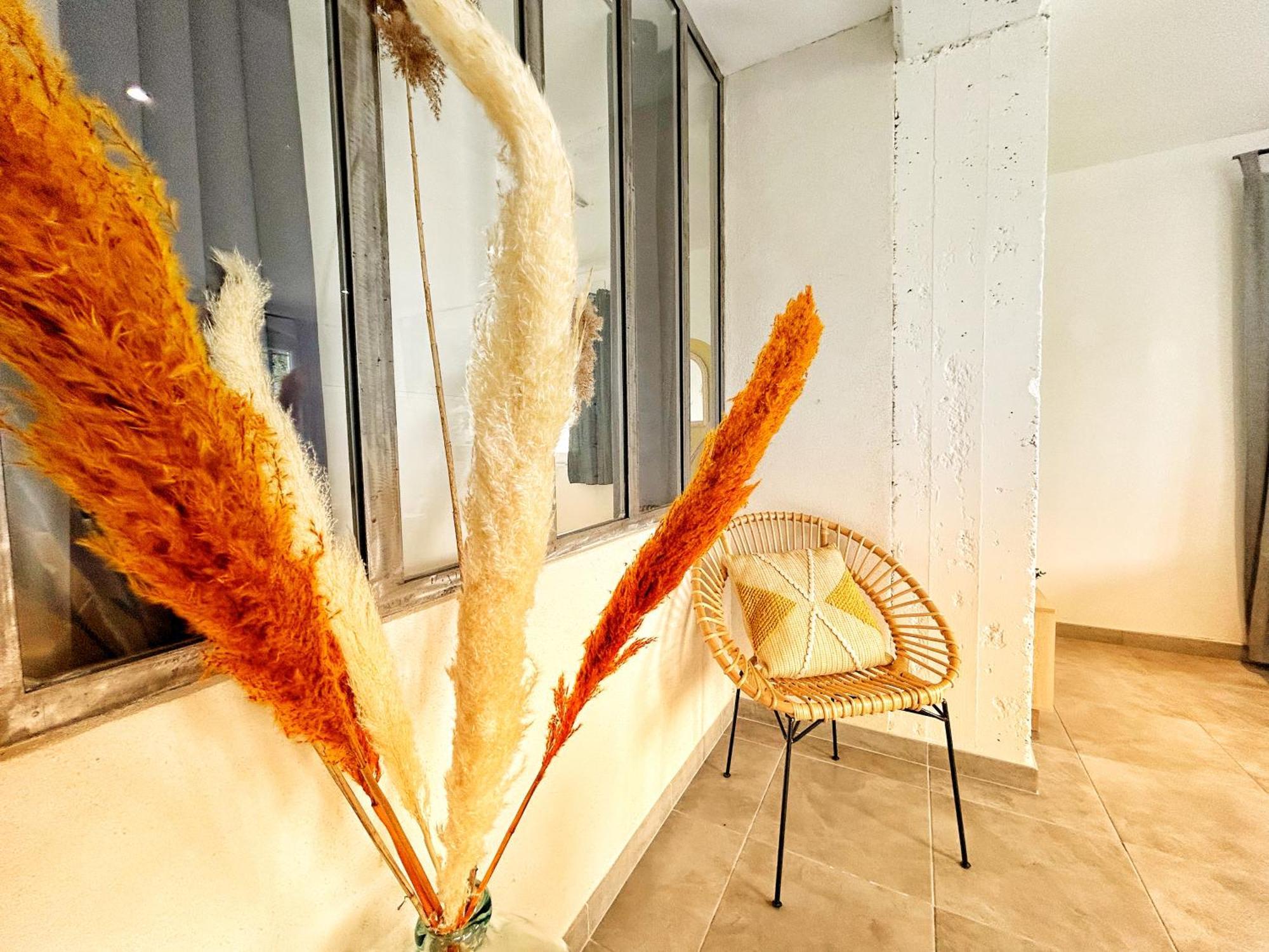 Doux Rouinet Cocoon Διαμέρισμα Fourques  Εξωτερικό φωτογραφία
